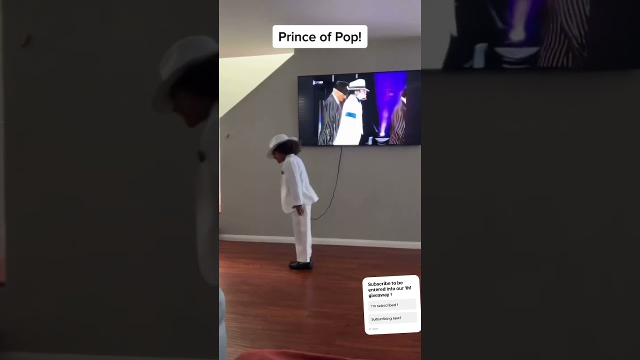 (SUBSCRIBE TO WIN GIVEAWAY)The making of the smoothest moonwalk EVER #michaeljackson #smoothcriminal