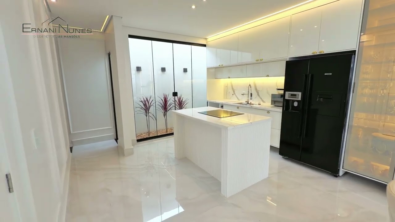 CASA ALTO PADRAO ARNIQUEIRAS PROX SUPERM DONA 4 SUÍTES LOTE 300 MT 