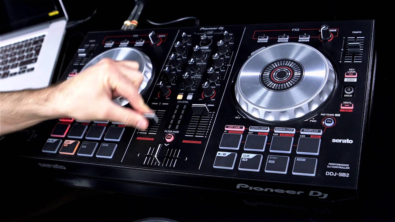 2. Pioneer DDJ-SB2 - Обзор и подготовка к сету [по версии Кураж Бамбей]