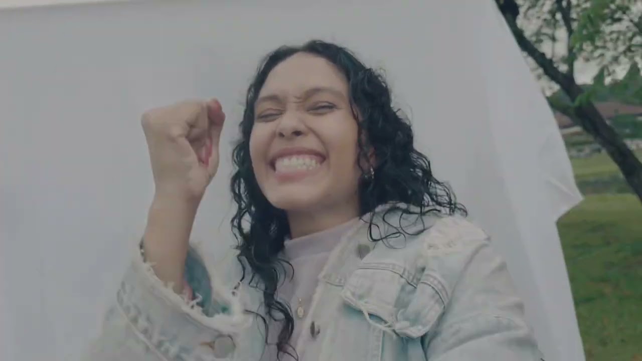Abby Maarie - Poiema (Video Oficial)