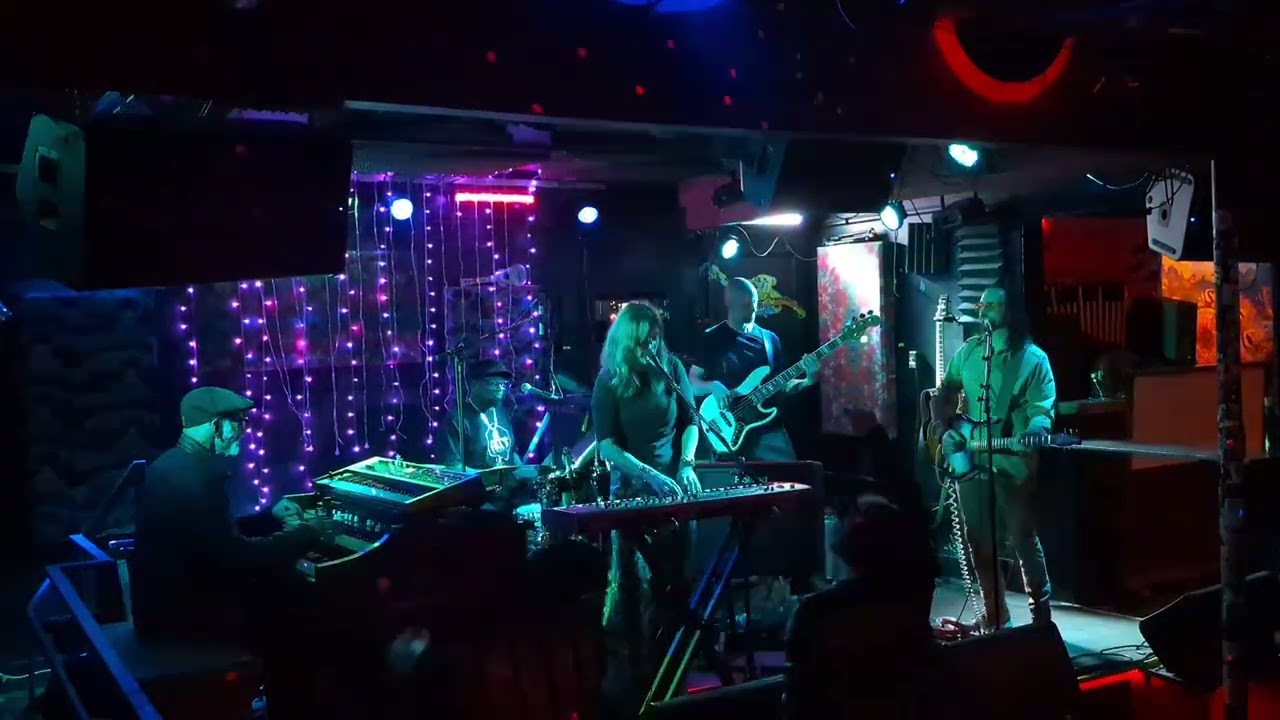Funky Titanics - Sea Monster Lounge - 2024-11-14