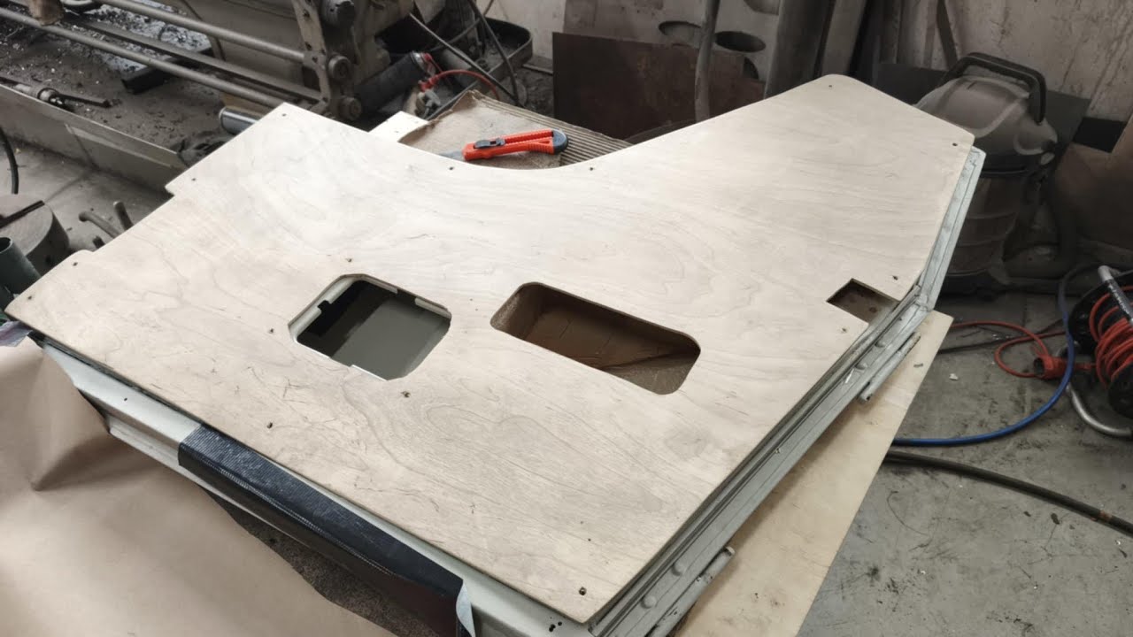 Cladding the doors on my Volvo C202/The Black Sheep project ep.54