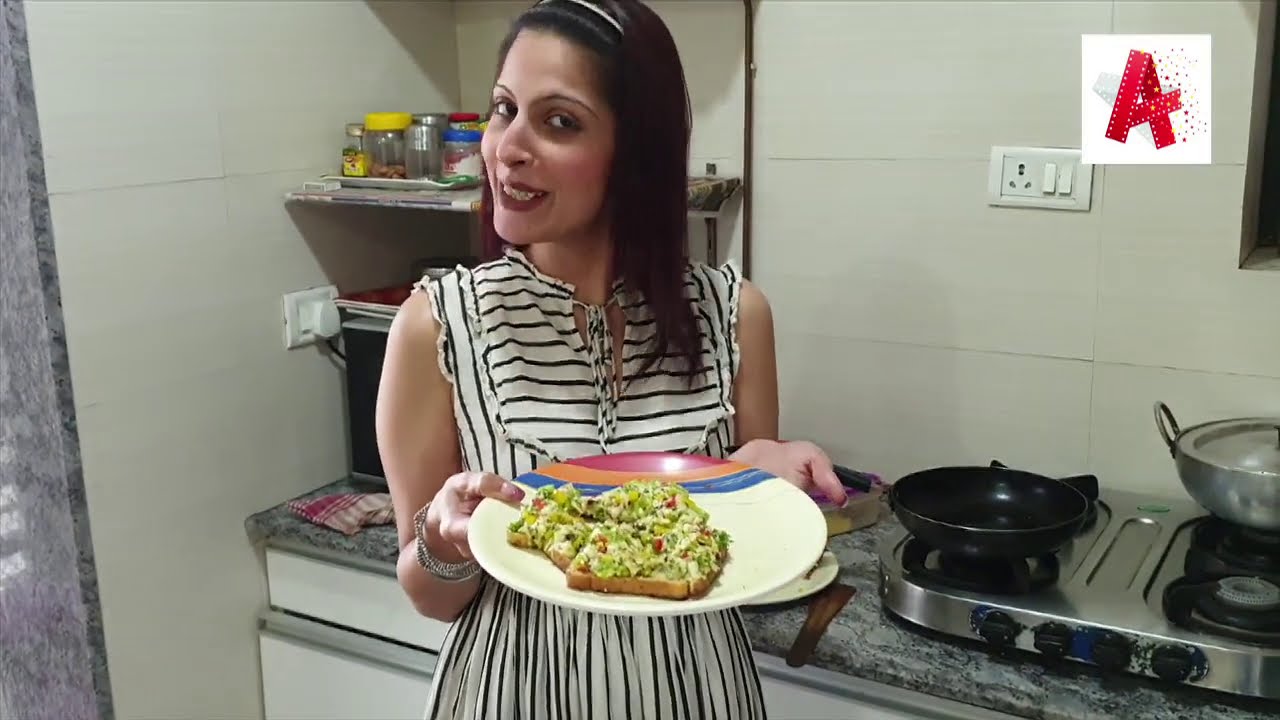 CHEESE CHILLY TOAST BY PREETI KUMERIA | BROUGHT TO YOU BY ROSHAAN GARRY UNDER AYMAN ENTERTAINMENT |