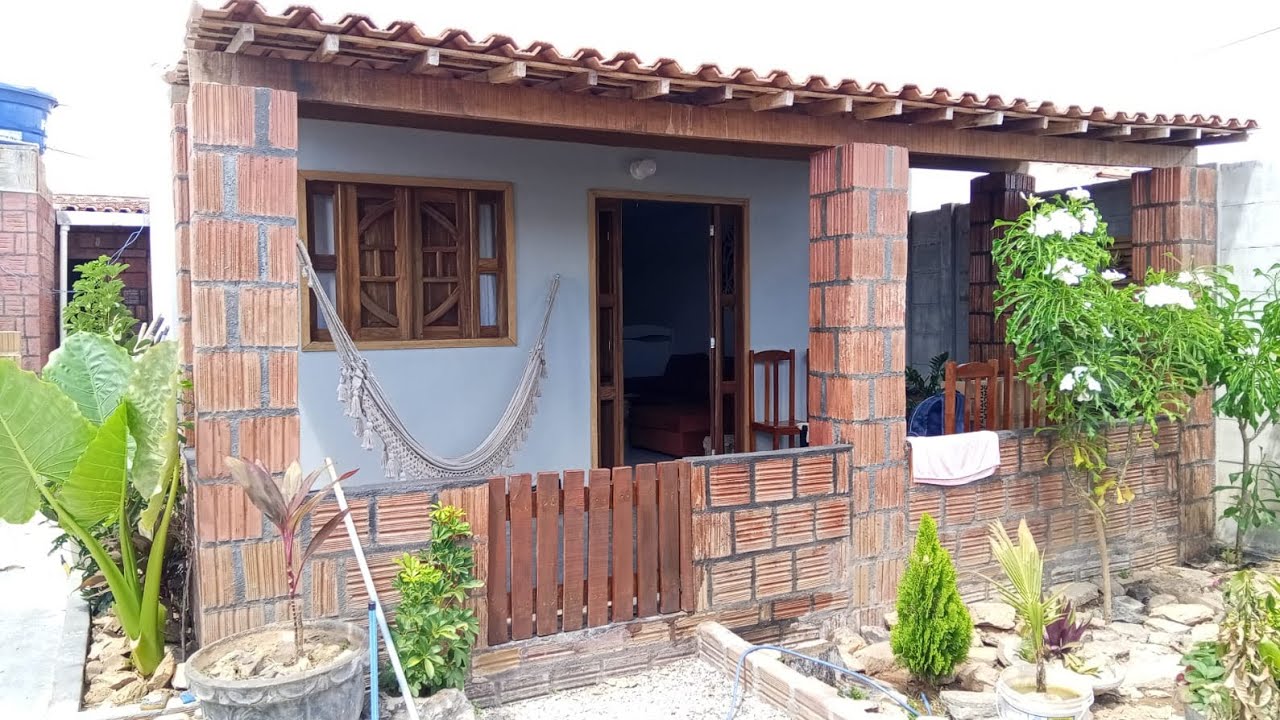 VENDO ESTA CASA DAS CAIXAS EM BELO JARDIM-PE MAIS FOI REFORMADA CASA BOA 81 988658356 