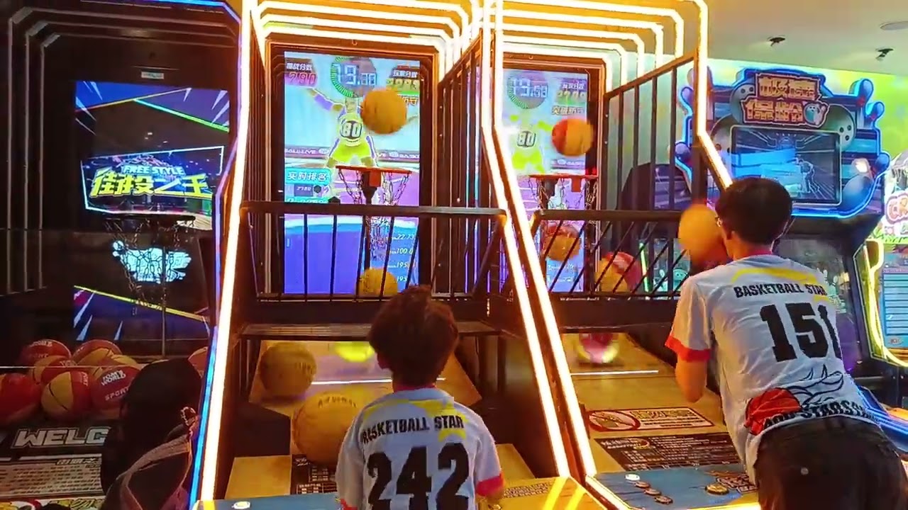 炫動投籃機2/14投籃機比賽硬球可以3400嗎？#投籃機 #arcade #籃球機 #籃球