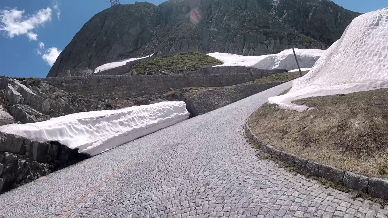 TREMOLA, Passo del San Gottardo 13 06 19