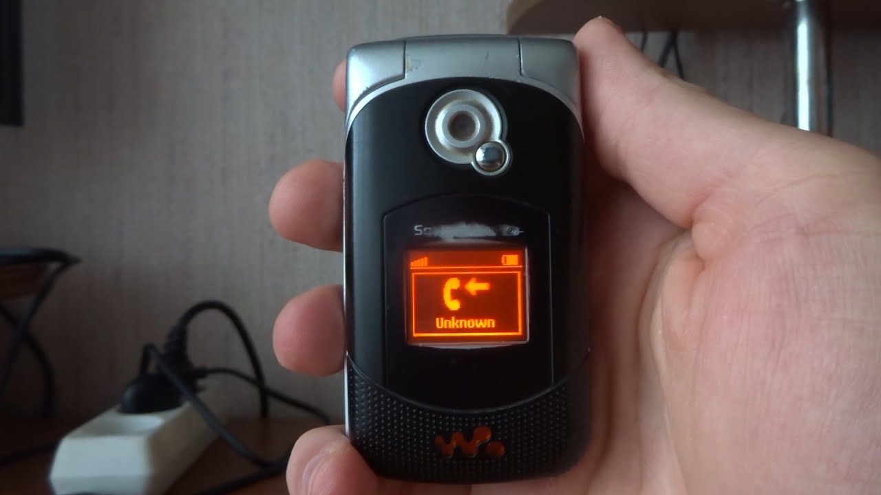 Sony Ericsson W300i incoming call