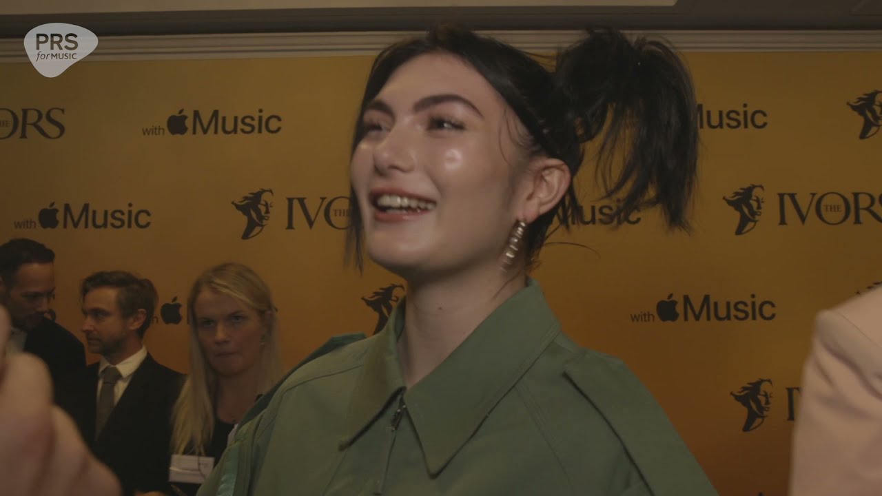 Willow Kayne at The Ivors 2021