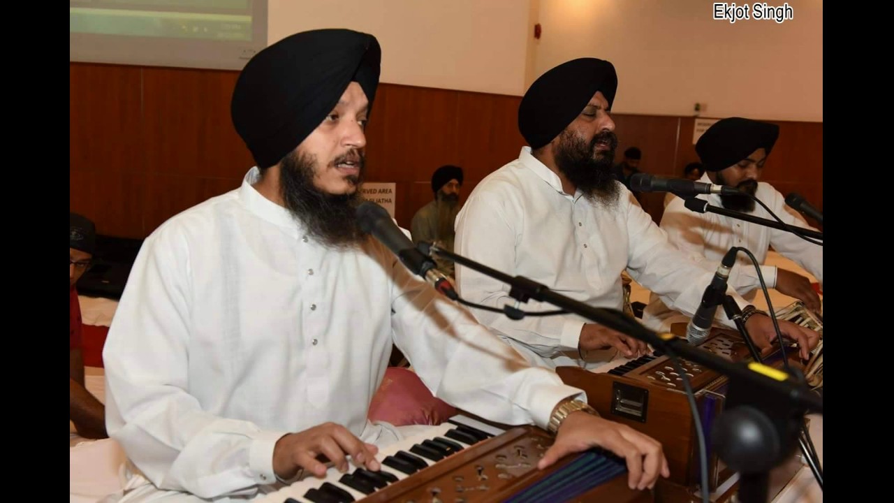 Jin Ke Cholae Ratarae Pyarae - Bhai Satvinder Singh Ji & Bhai Harvinder Singh Ji Delhi Wale