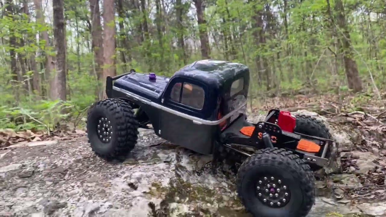R/C testing the Voodoo KLR gold compound comp tires