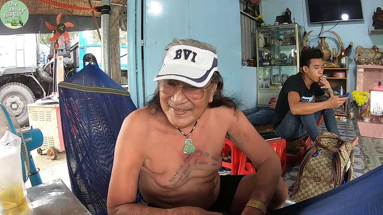 Lãng khách Chà Và Hương Hạ Ngục Võ Sư Dùng Bùa Ngải Trong Nháy Mắt