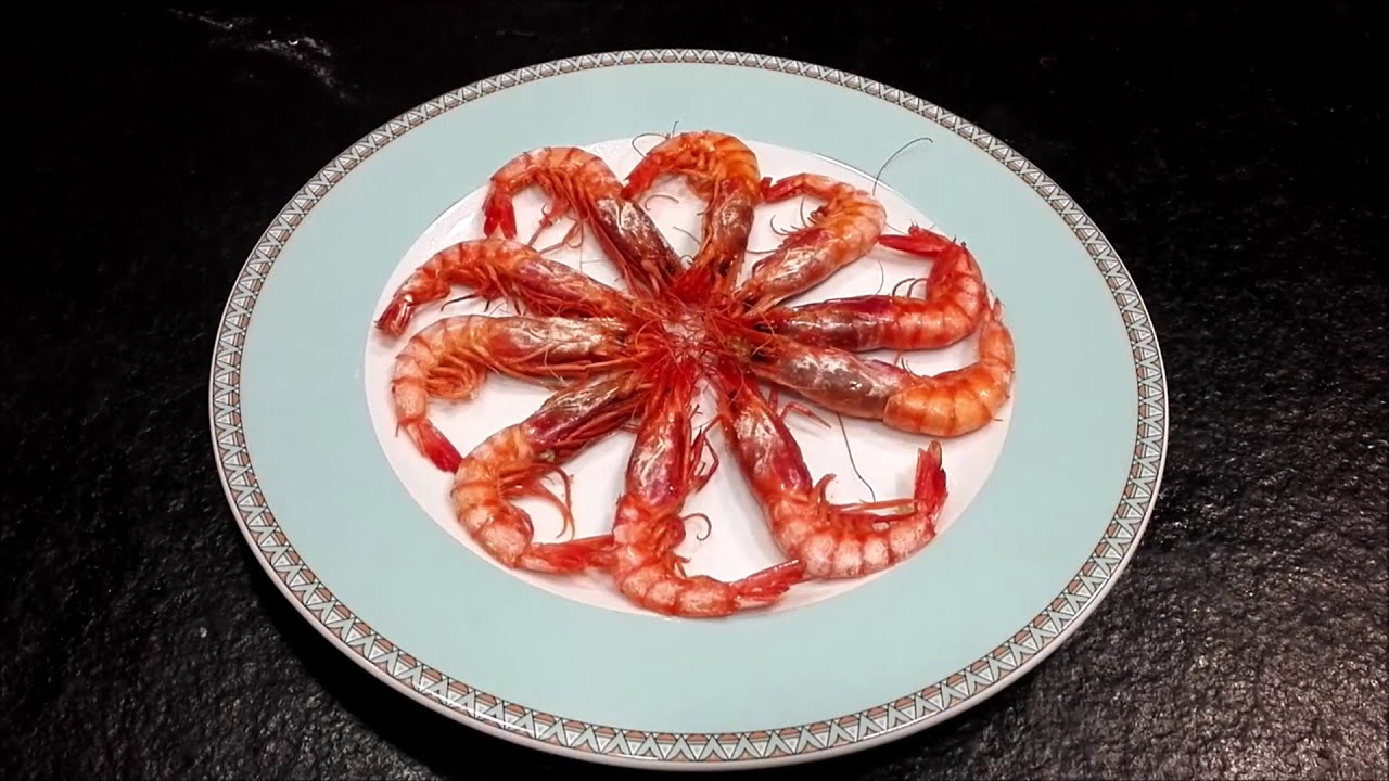 GAMBAS ROJAS A LA SAL EN PAPILLOTE