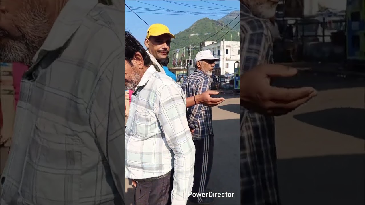 Vaishdevi Katra market #akhrot giri #dry fruit market in katra#viral #youtubeshorts 