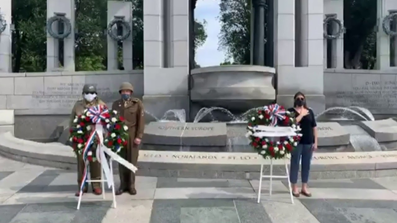Wreath-laying ceremony in remembrance of D-Day