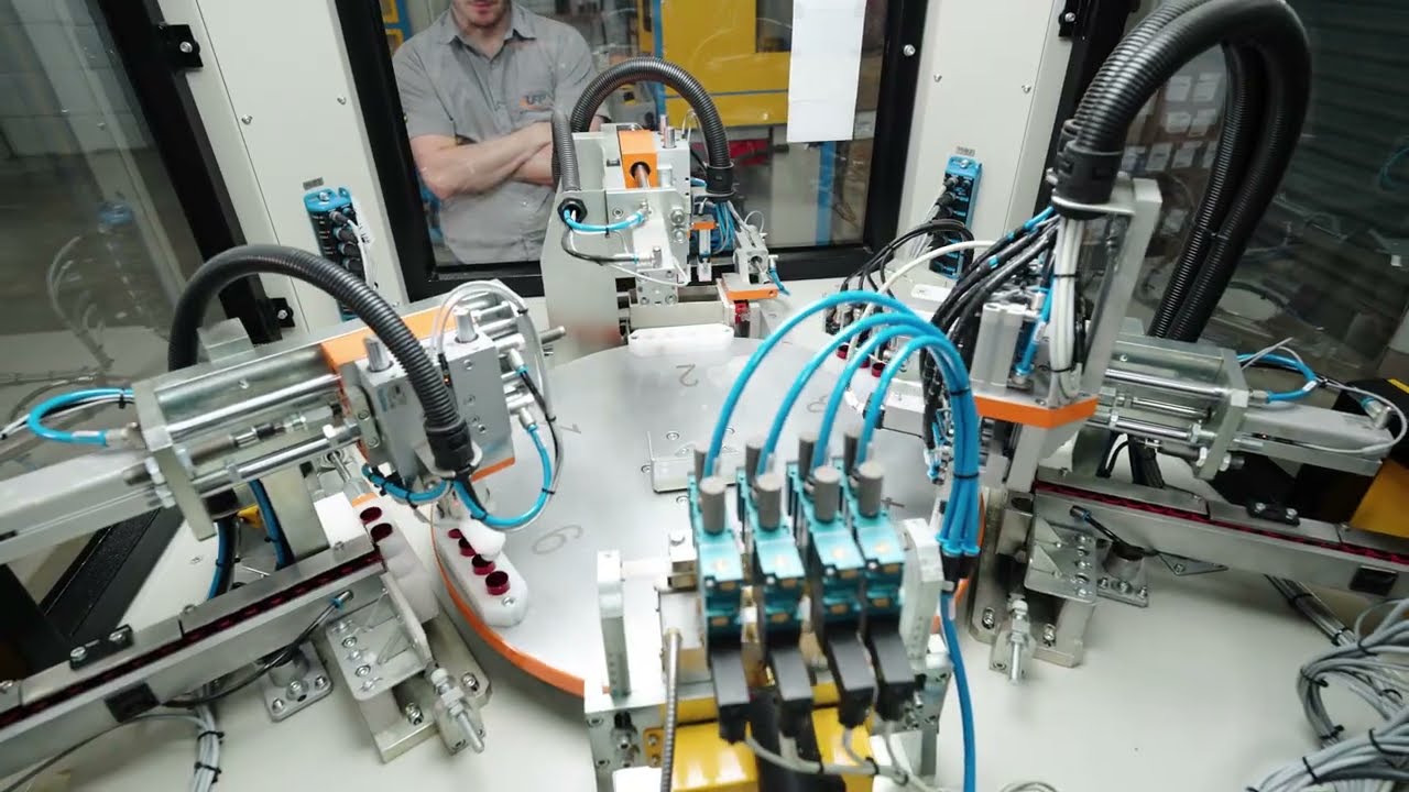 Máquina Automática para Montagem de Tampas de Cosméticos