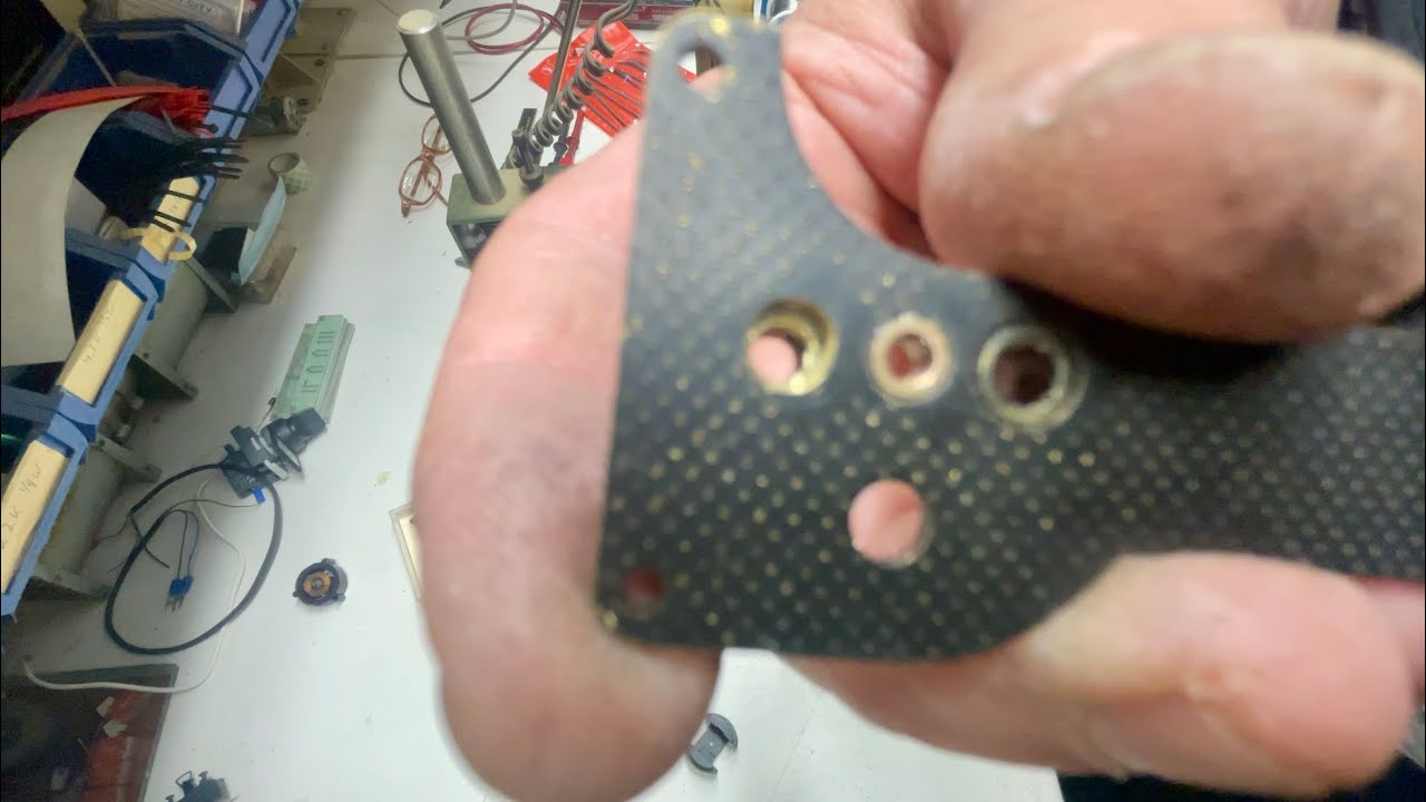 Tutorial: preparing Fleischmann 1950’s & 58 Motor for DCC - removing default motor pole short to GND