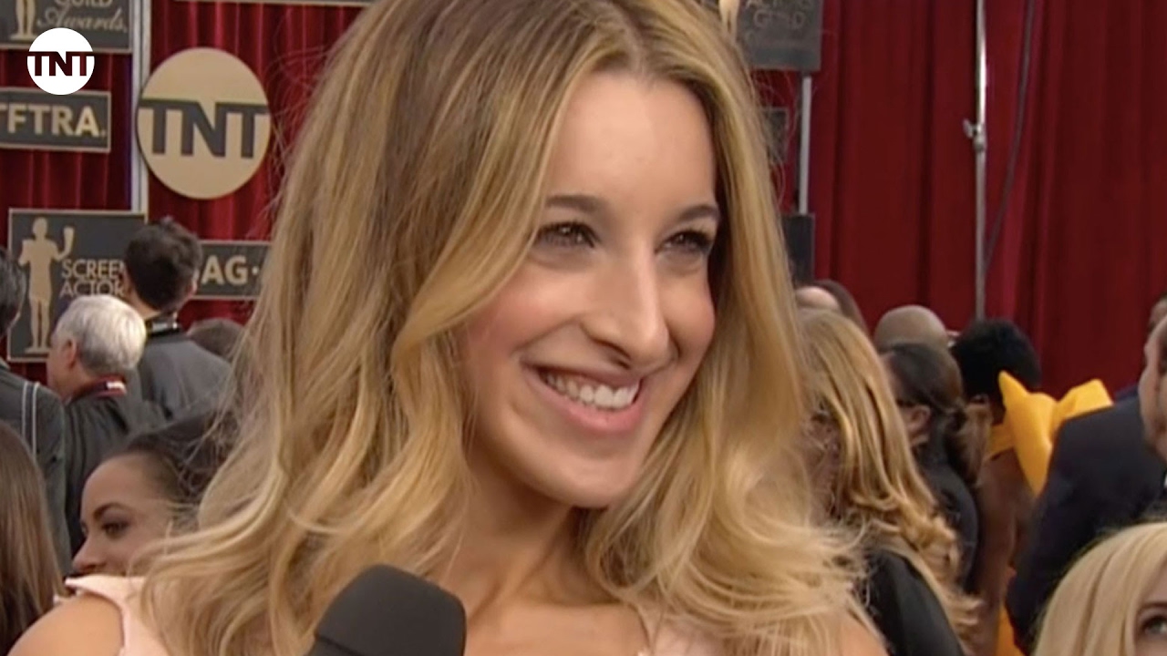 Andrea Lavinthal I SAG Awards Red Carpet 2016 I TNT