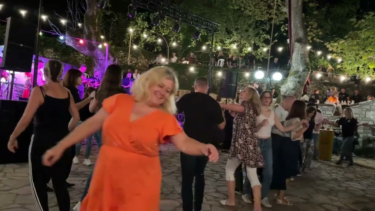 Φεστιβάλ τρύγου στη Χελιδόνα Ευρυτανιας με Σουρλουλού Band κ Ζουρνάδες Παραδοσιακή Μουσική και χοροί