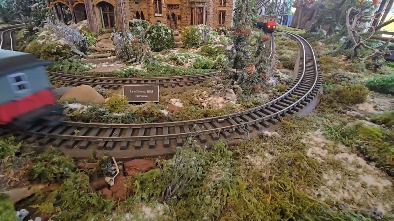 NY Battanical Garden Train show Jan 2026.