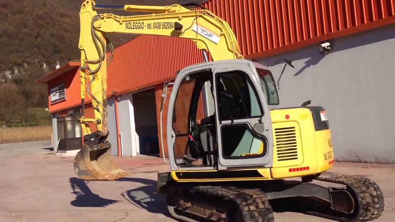 ESCAVATORE NEW HOLLAND KOBELCO E70SR disponibile per il noleggio - Taf Machinery srl