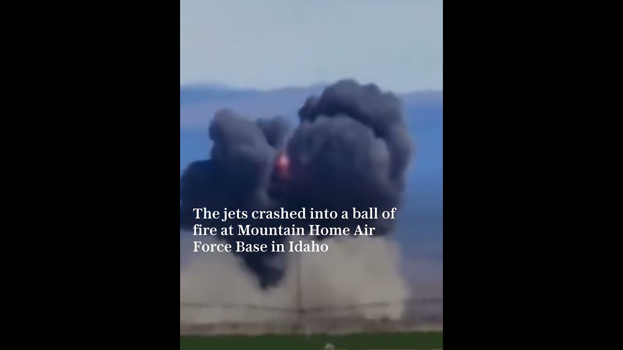 US navy jets collide mid-flight during air show