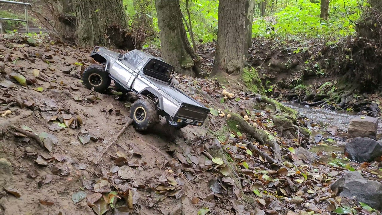 My #AMEWI #AMXRock #RCX8P dances through the forest! 😍