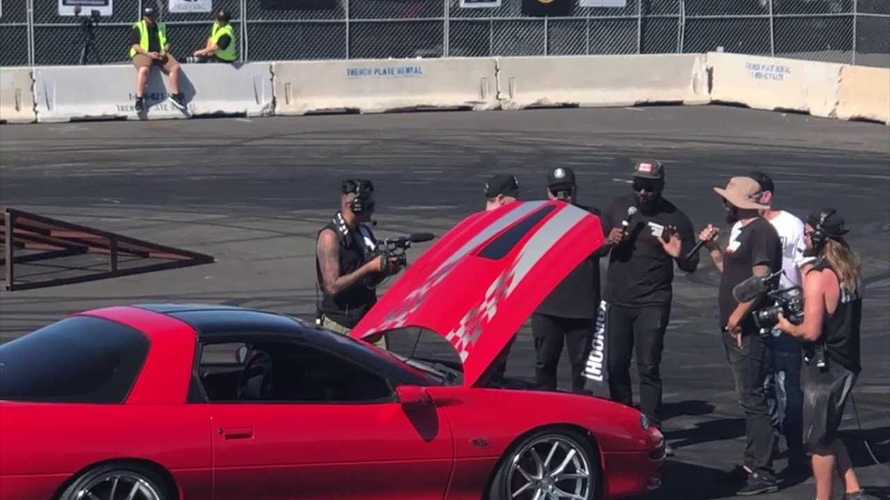 Roach Procharged Camaro with Hoonigans Garage crew at LS Fest West 2018