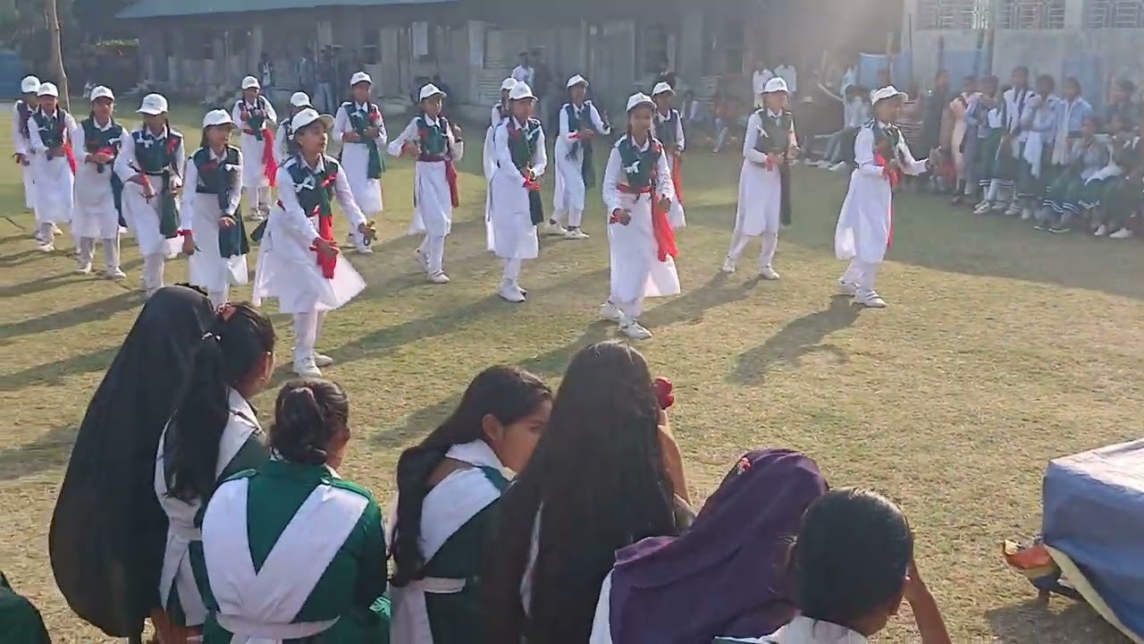খালপাড় পল্লীমঙ্গল উচ্চ বিদ্যালয় এর শিক্ষার্থীদের ডিসপ্লে