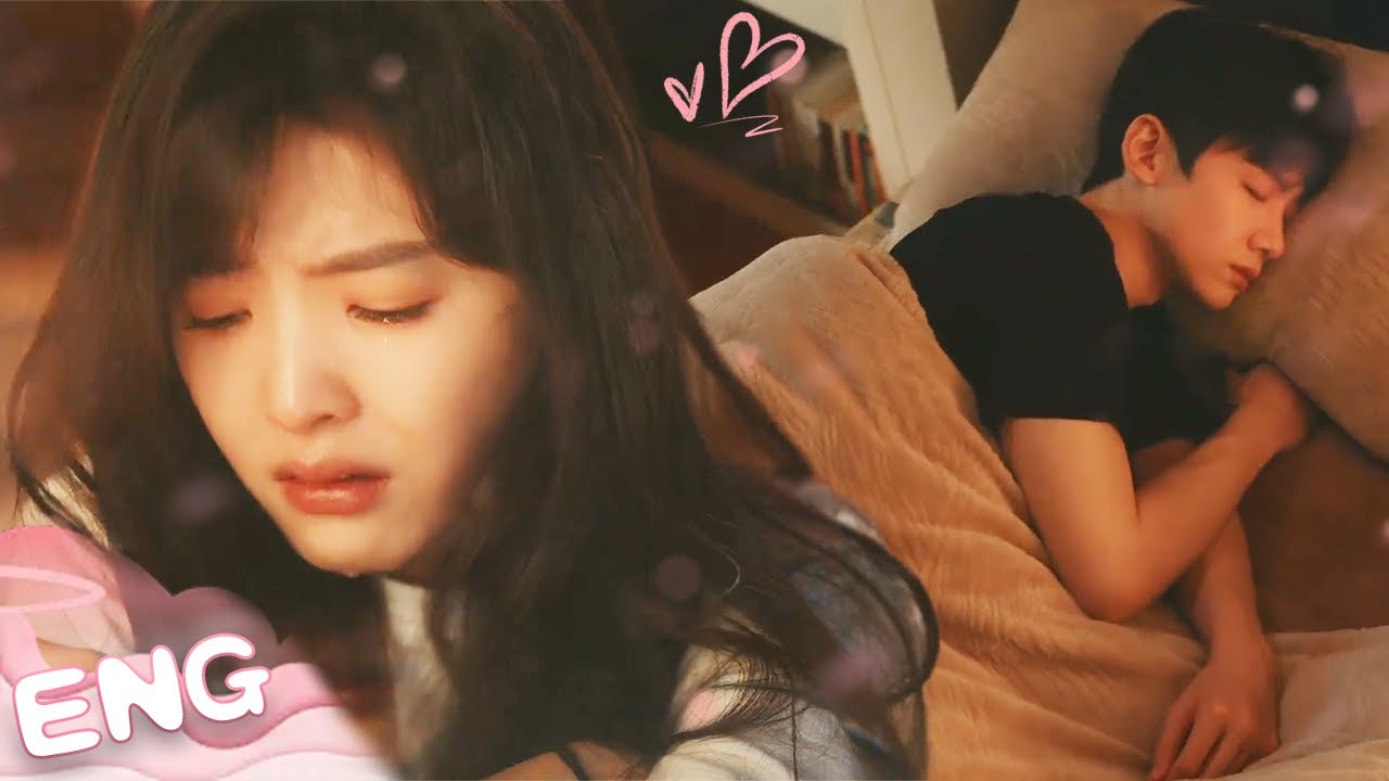 章若楠傷心痛哭後悔辜負了白敬亭，哭完卻爬上了白敬亭的床💘~