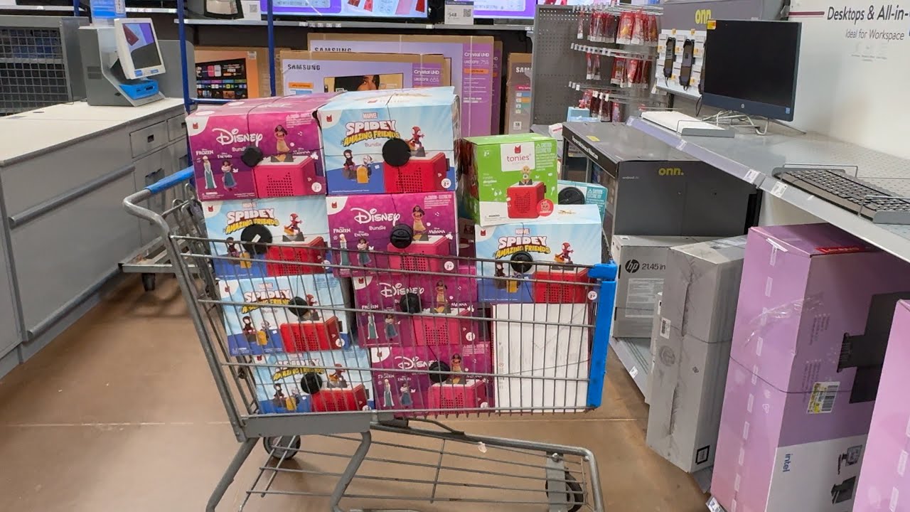 WALMART CLEARANCE IS INSANE RIGHT NOW IF YOU SEE THESE CLEARANCE ITEMS SCAN THEM THEY ARE ON SALE