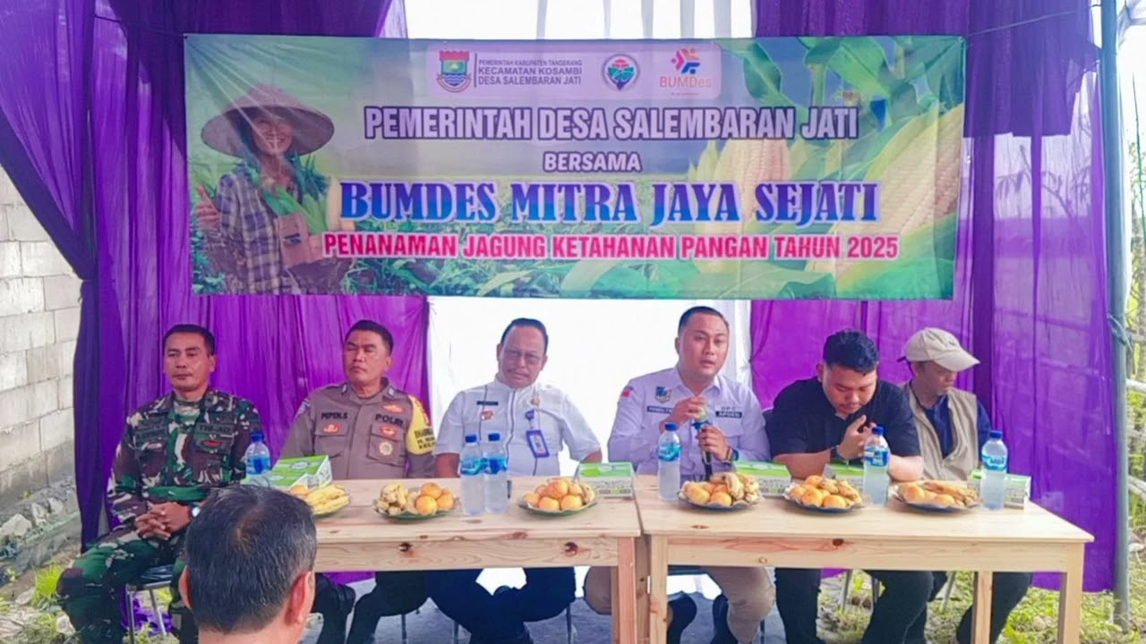 Launching Ketahanan Pangan Desa Salembaran Jati Bersama Camat dan Kades menanam Jagung 