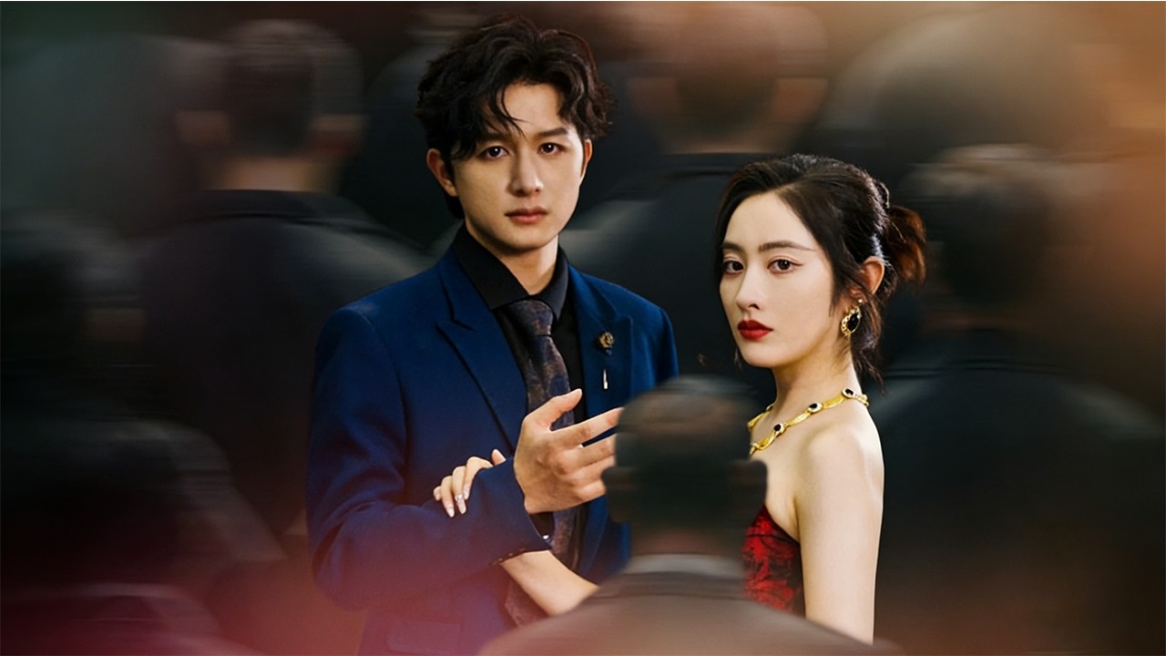 사랑 대신 성공을 택했다! 집착남의 품을 벗어나 3년 만에 화려하게 돌아온 그녀의 반전 정체