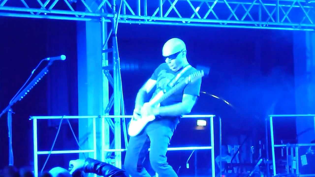 G 3 - JOE SATRIANI ( 2 ) - M&uuml;nchen Tonhalle 23.7.2012