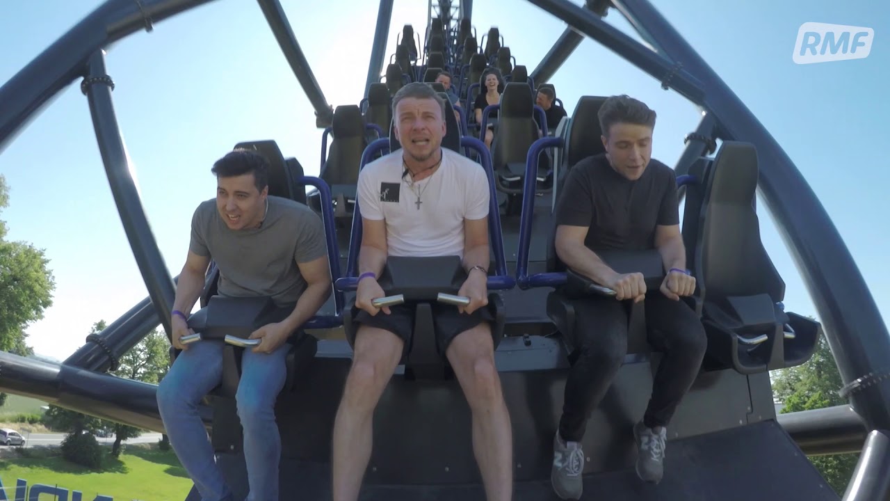 Piotr Kupicha próbuje śpiewać na rollercoasterze - EKSTREMALNE WYWIADY