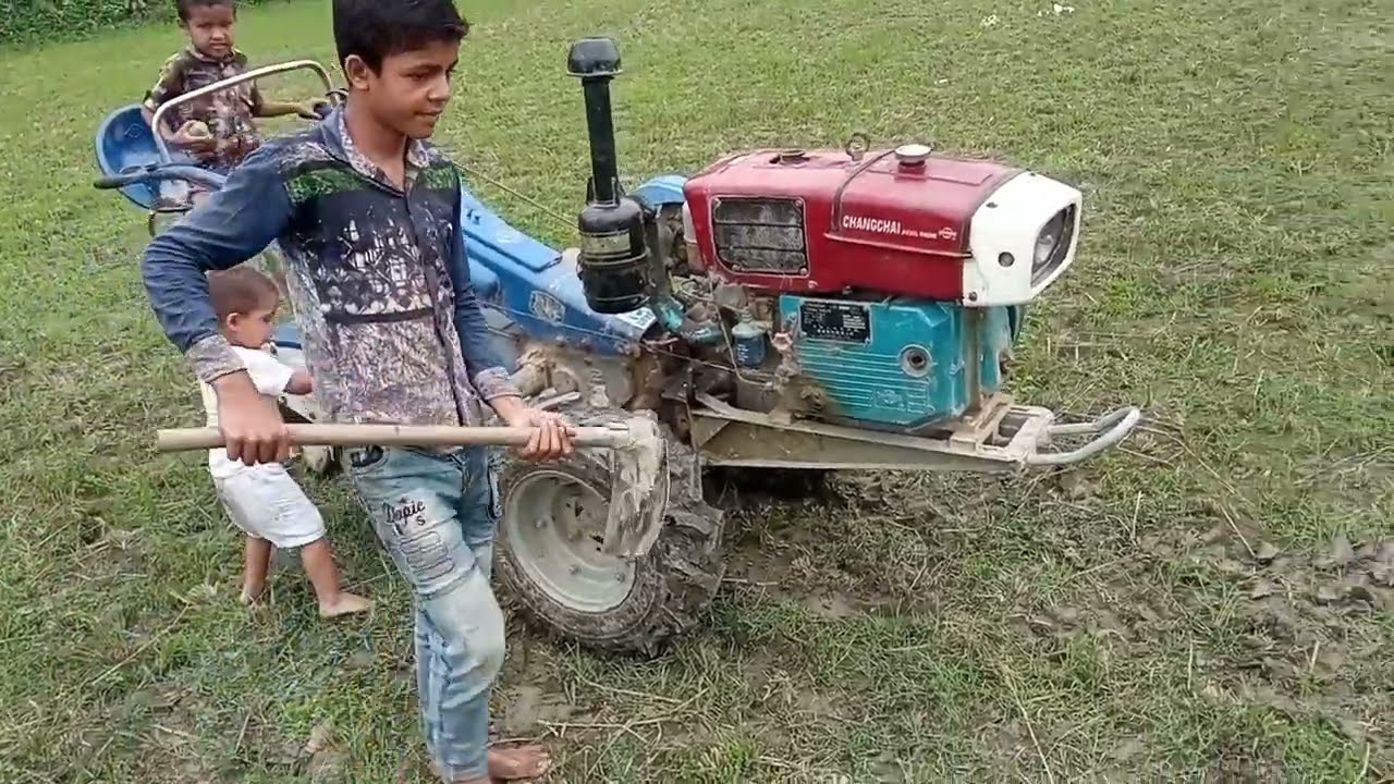 পাওয়ার টিলার আল পার করার সময় কি হলো দেখুন || Driving power tiller Skill | Power tiller Tractor