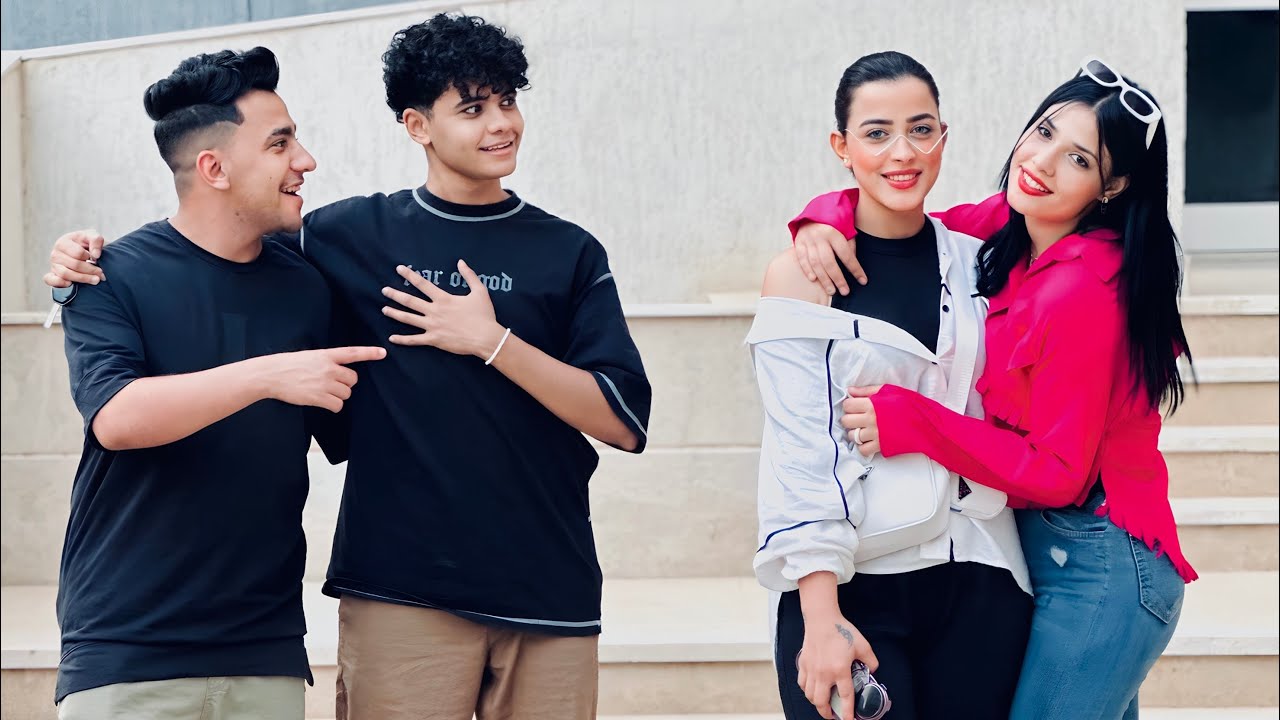 جاي بفيلم ( البنت الفقيرة والباشا ) شوفو بيشوف بنت بتشحت بيقولها تعالي معايا البيت 😱