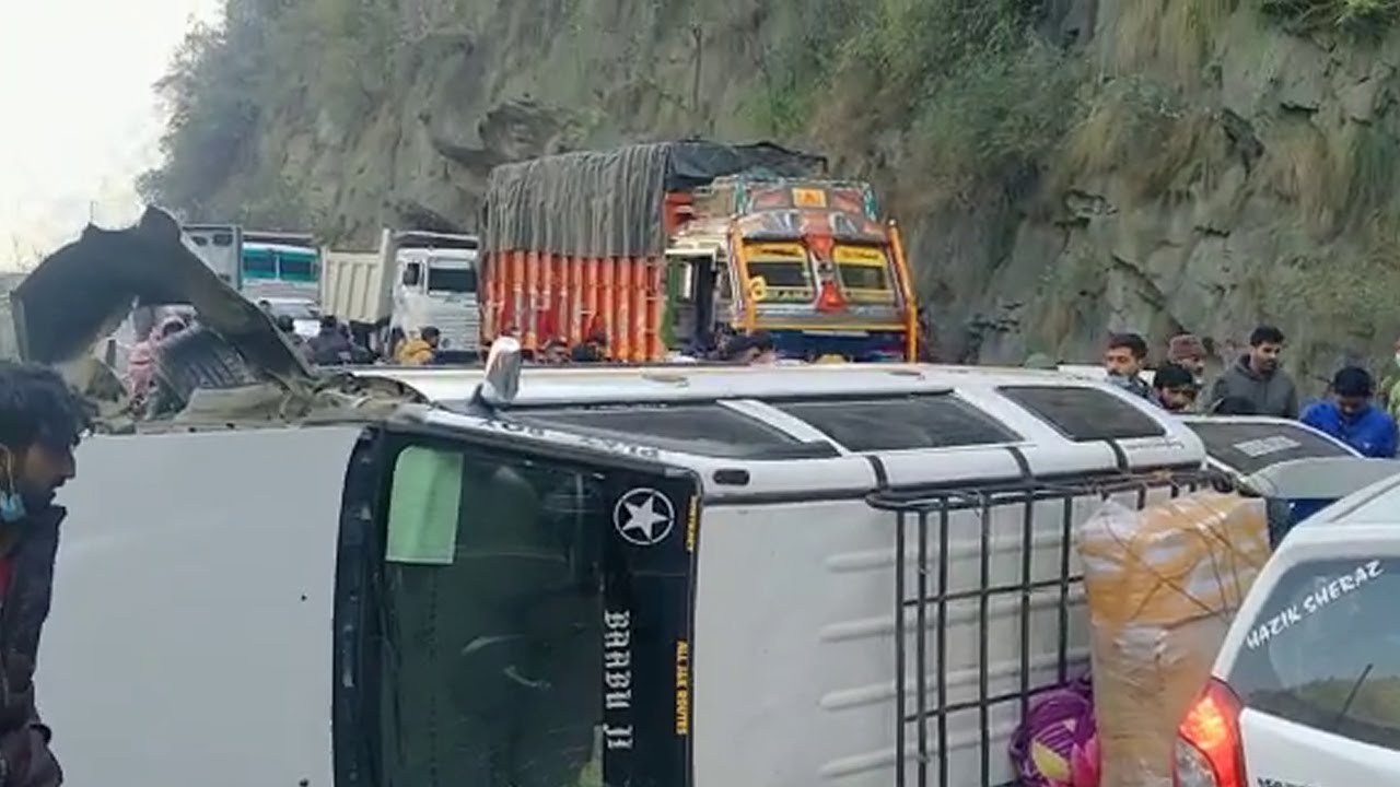 Ramban: 3 Injured As Two Vehicles Collide At Chanderkote