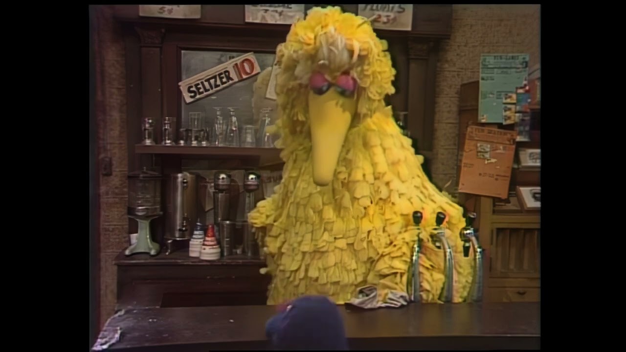 Sesame Street: 0748 Street Scenes - The Cookie Touch / Big Bird serves Grover