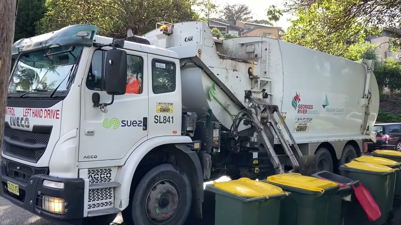 Georges River Garbage - SL841 (Mick Toll Style)