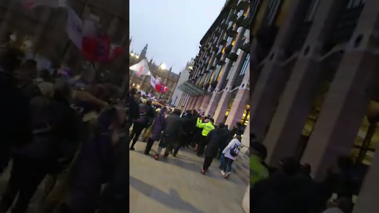 Sir Keir Starmer getting heckled and called a peodophile by protesters on the streets of Westminster