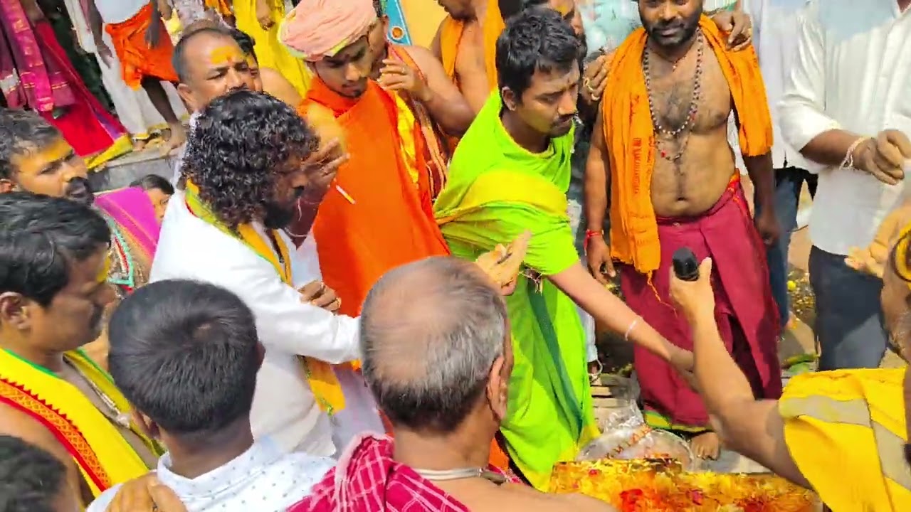 Today in Rasoolpura indramma Nagar mallanna swamy ghada stambam pooja🙏 🙌🙇‍♂️