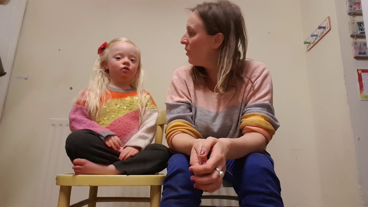 Makaton for 'good afternoon'
