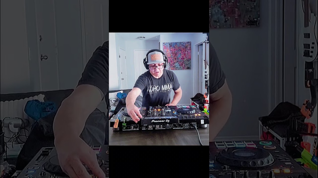 Sunday Chillin' Vol.2  Tech House Mix (DJ TENZU)