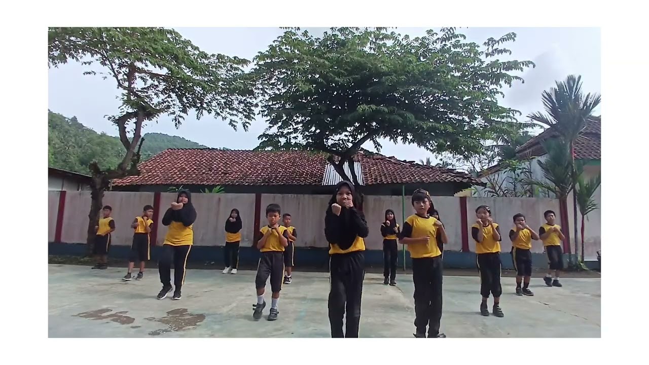 Aktivitas Gerak Berirama Kelas IV
