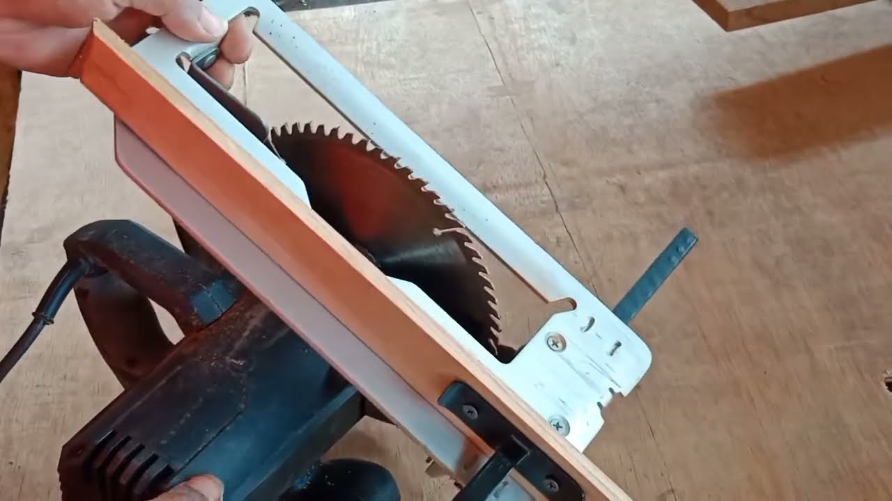 Alat Bantu Tukang Kayu Membuat Sponing yang sangat bermanfaat Tatakan Gergaji Sirkular Saw