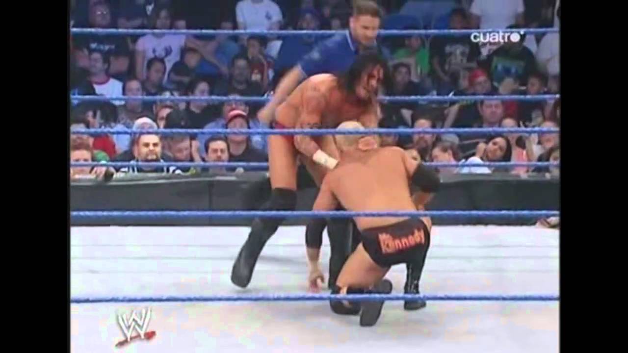 Pressing Catch - CMPunk v.s Mr.Kennedy Castellano