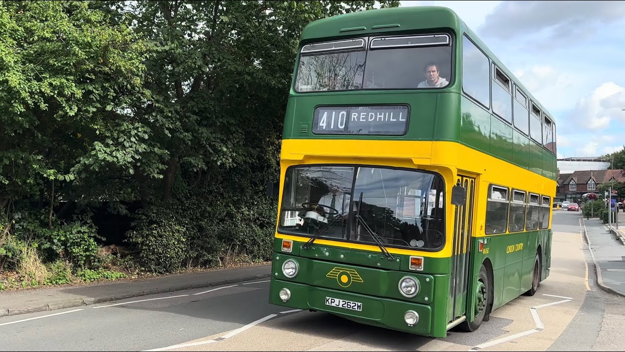 PRESERVED + FAST Journey Bus Route 410 London Country Leyland Atlantean AN68B/1R Roe AN262 (KPJ262W)