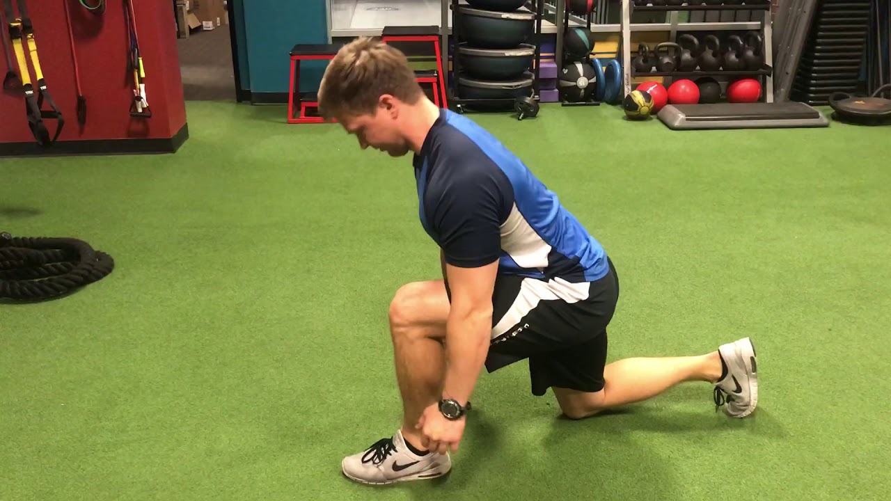 Emphasizing Glutes or Quads During Lunges