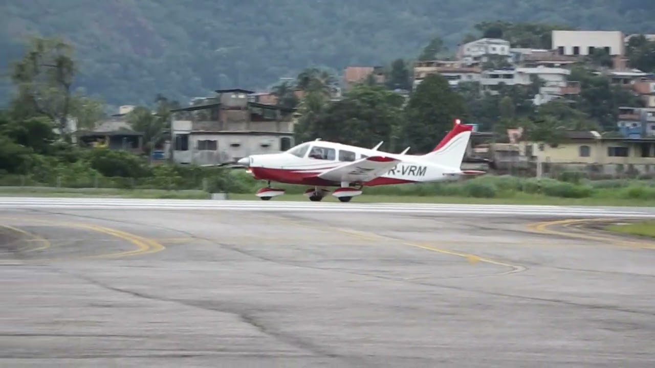 Piper Cherokee Warrior II decolagem em Angra dos Reis RJ 