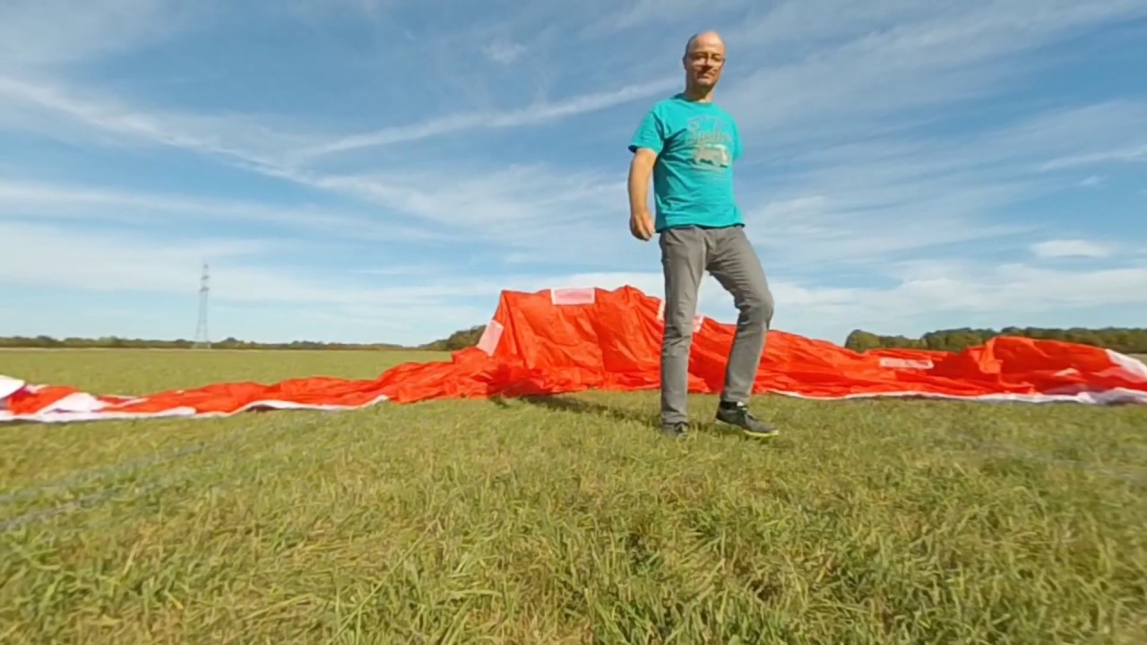 Pansh Aurora 2 22m  - 1st try - Landboarding in no wind
